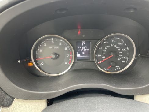 Used 2014 Subaru Crosstrek 2.0i Limited AWD/4WD image 17