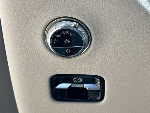 Used 2026 Mercedes-Benz GLC 300 4MATIC image 29