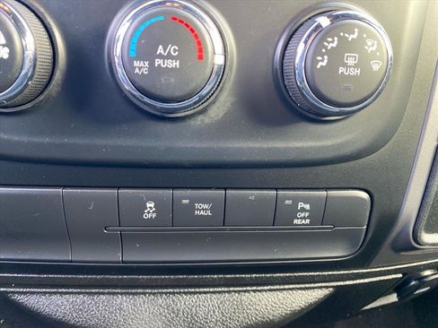 Used 2021 RAM 1500 Classic Warlock AWD/4WD image 13