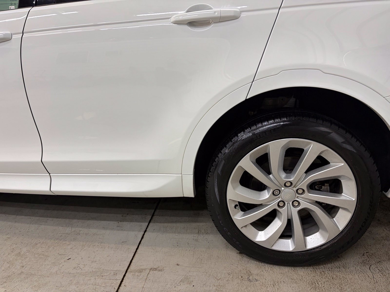 Used 2022 Land Rover Discovery Sport S R-Dynamic AWD/4WD image 8