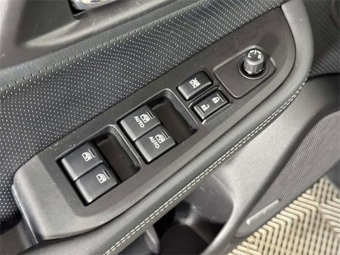 Used 2015 Subaru Outback 3.6R Limited image 18