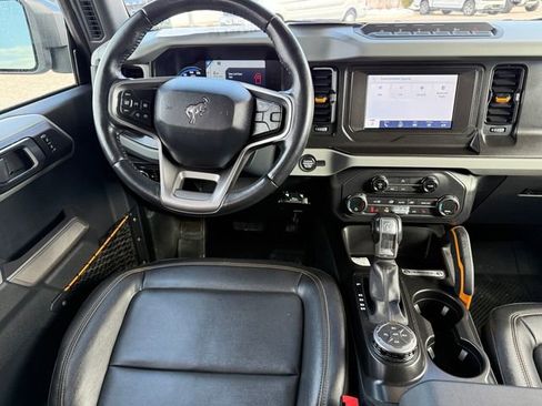 Used 2021 Ford Bronco Badlands image 7