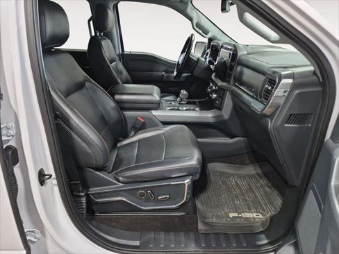 Used 2021 Ford F150 Lariat w/ Tow Technology Package image 17