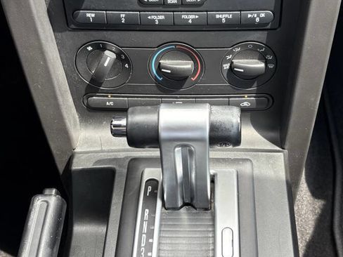 Used 2008 Ford Mustang GT RWD image 9