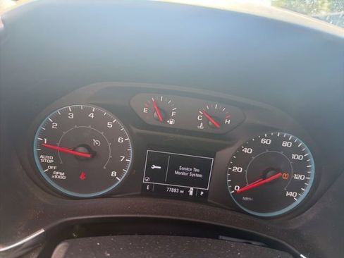 Used 2019 Chevrolet Equinox LS w/ LPO, Blackout Package image 10