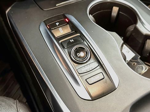 Used 2019 Acura MDX SH-AWD image 18