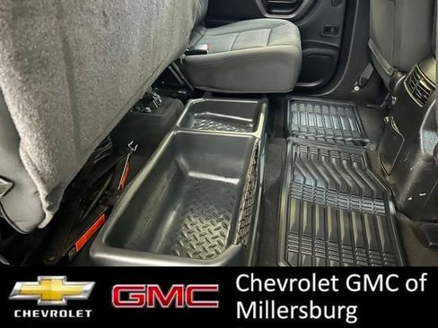 Used 2015 Nissan Titan SV w/ SV Value Truck Package image 36