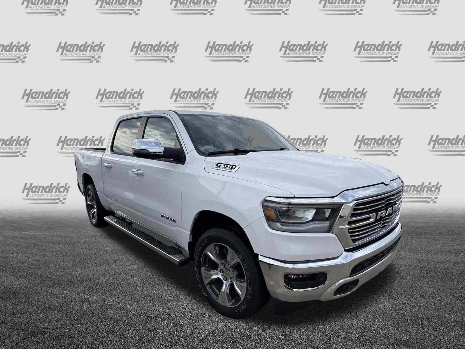 Used 2023 RAM 1500 Laramie AWD/4WD image 2