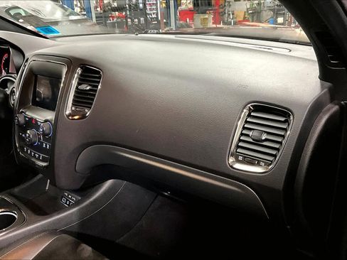 Used 2018 Dodge Durango GT image 16