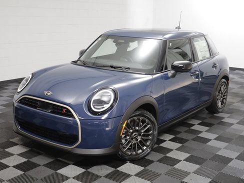New 2026 MINI Cooper S FWD image 2