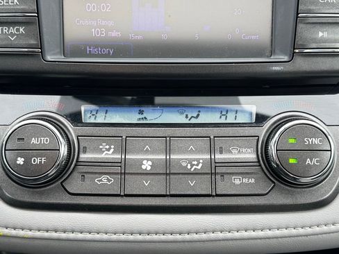 Used 2013 Toyota RAV4 XLE image 42