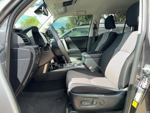 Used 2021 Toyota 4Runner SR5 image 17