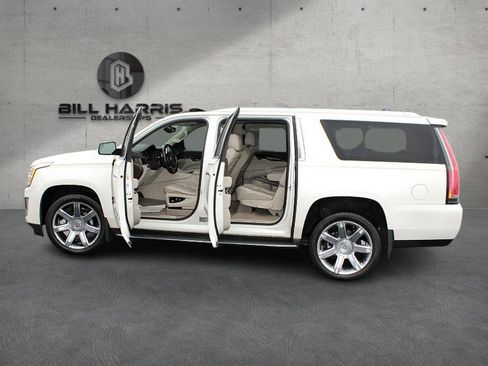 Used 2015 Cadillac Escalade ESV Luxury image 7