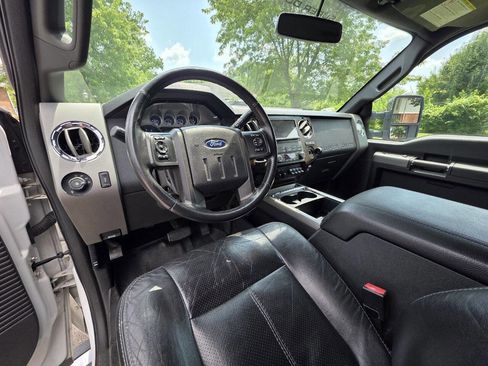 Used 2012 Ford F350 Lariat w/ Lariat Interior Pkg image 7