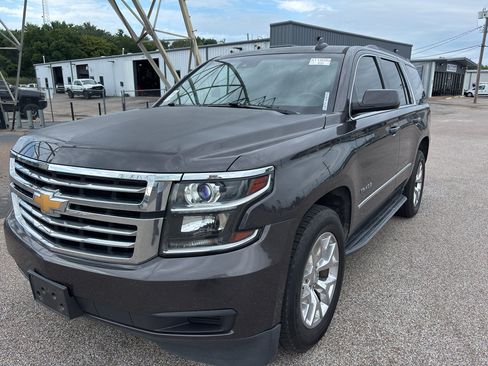Used 2017 Chevrolet Tahoe LT w/ Max Trailering Package RWD image 2