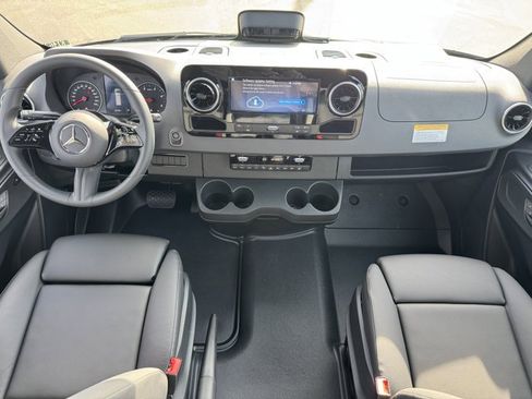 New 2026 Mercedes-Benz Sprinter 2500 image 3