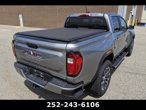Used 2026 GMC Canyon Denali AWD/4WD image 5