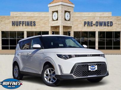 Certified 2025 Kia Soul LX