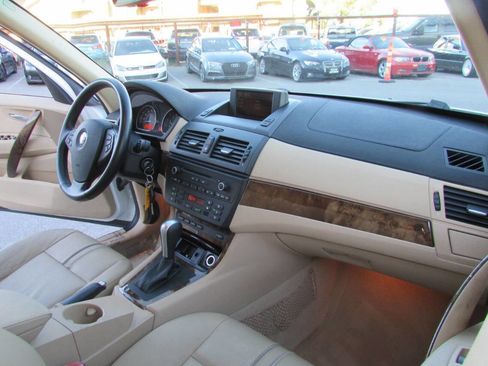 Used 2009 BMW X3 xDrive30i image 32