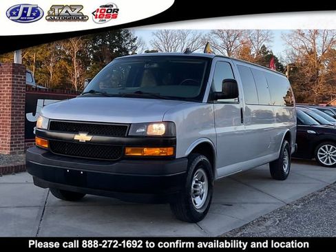 Used 2021 Chevrolet Express 3500 LS image 3