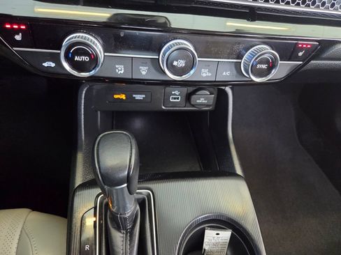 Certified 2024 Honda Civic EX-L image 38
