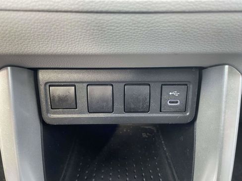 Used 2024 Toyota Corolla Cross L FWD image 36