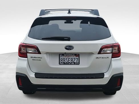 Used 2018 Subaru Outback 2.5i Limited image 4
