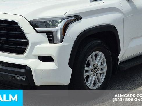 Used 2025 Toyota Sequoia SR5 AWD/4WD image 11