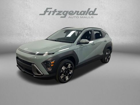 Used 2024 Hyundai Kona SEL AWD/4WD image 1