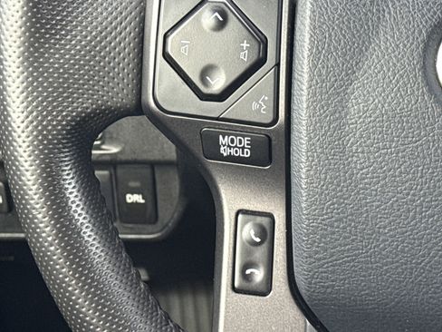 Used 2019 Toyota Tacoma TRD Sport image 19