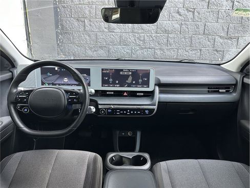 Used 2024 Hyundai Ioniq 5 SEL AWD/4WD image 17