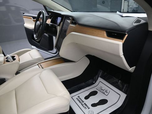 Used 2019 Tesla Model X 100D image 37