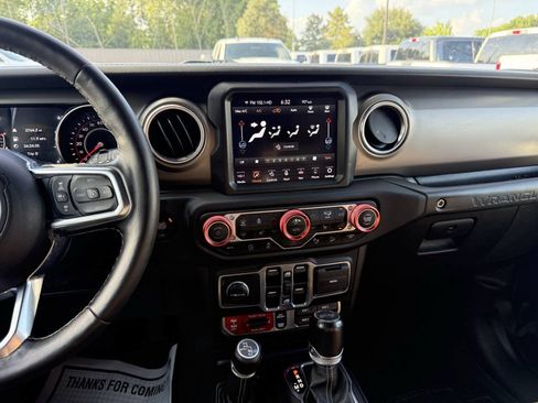 Used 2021 Jeep Wrangler Unlimited Rubicon AWD/4WD image 24