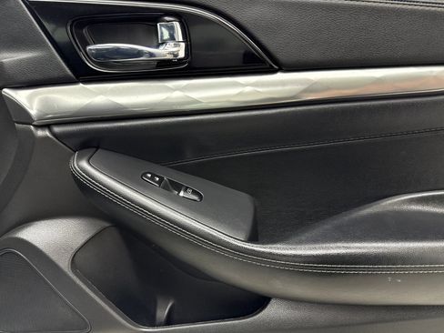 Used 2020 Nissan Maxima 3.5 SL w/ Floor Mat Group FWD image 43