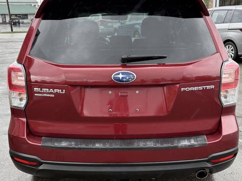 Used 2018 Subaru Forester 2.5i Limited w/ Popular Package #2 AWD/4WD image 3
