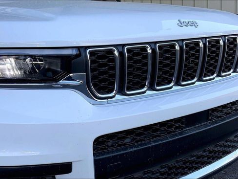 New 2026 Jeep Grand Cherokee L Laredo AWD/4WD image 27