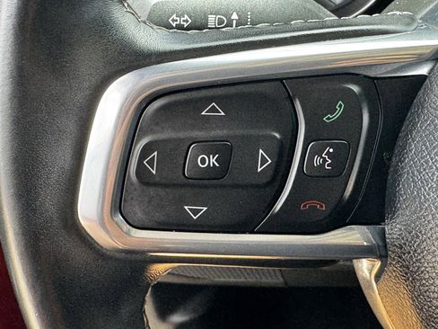 Used 2022 Jeep Wrangler Unlimited Sahara AWD/4WD image 24