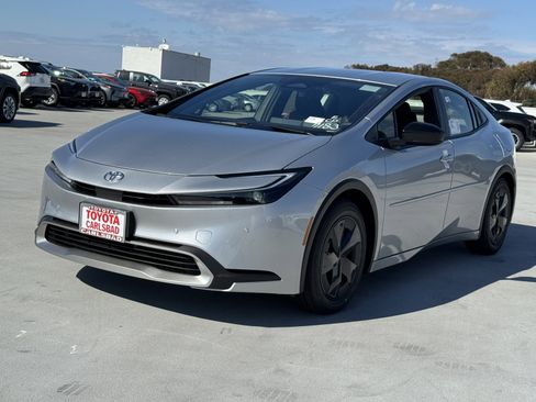 New 2026 Toyota Prius Plug-In Hybrid image 11