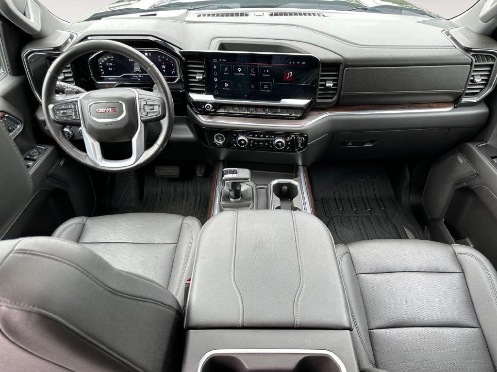 Used 2023 GMC Sierra 1500 SLT AWD/4WD image 11
