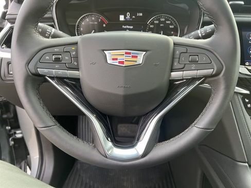 Used 2025 Cadillac XT6 Premium Luxury image 19