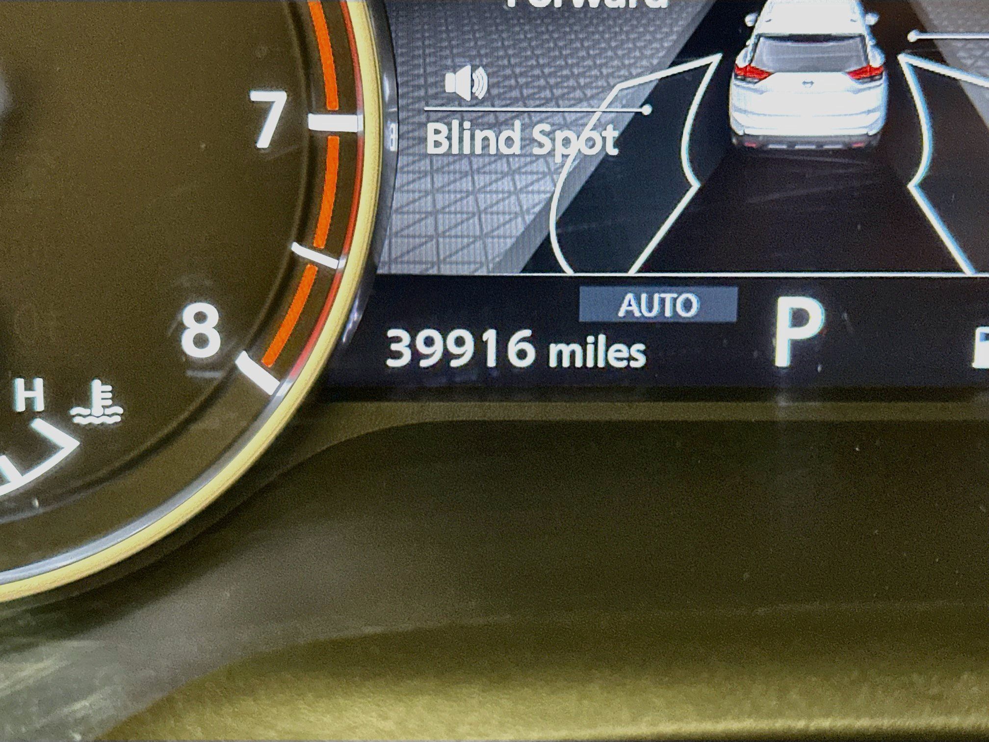 Used 2025 Nissan Rogue SV AWD/4WD image 19