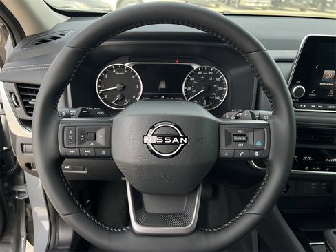 New 2026 Nissan Rogue SV image 9