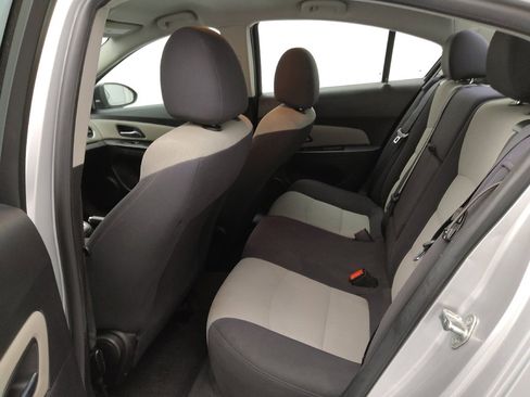 Used 2014 Chevrolet Cruze LS FWD image 18