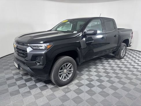 New 2026 Chevrolet Colorado LT w/ LT Convenience Package AWD/4WD image 7