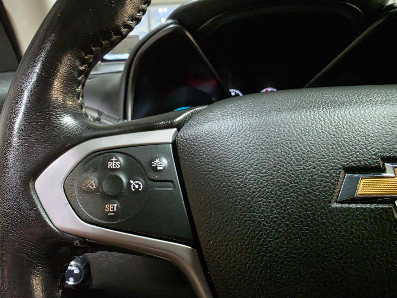 Used 2022 Chevrolet Colorado LT w/ Fleet Safety Package RWD image 25