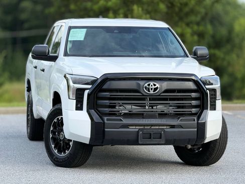 Used 2024 Toyota Tundra SR AWD/4WD image 4