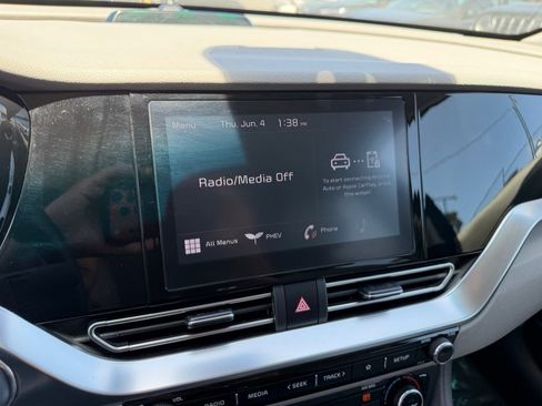 Used 2022 Kia Niro LXS FWD image 22