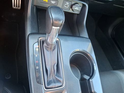 Used 2023 Honda Civic Sport image 16