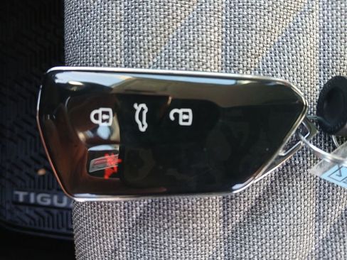 New 2026 Volkswagen Tiguan S image 27