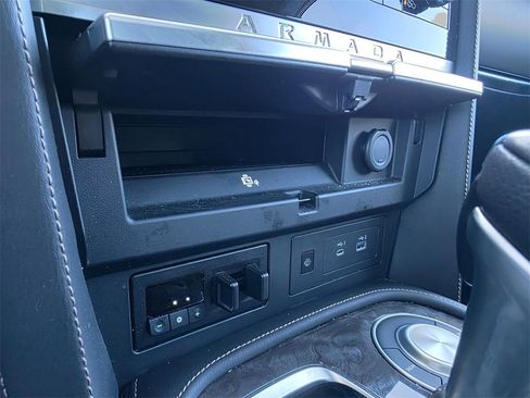 Used 2024 Nissan Armada Platinum w/ Cargo Package image 31